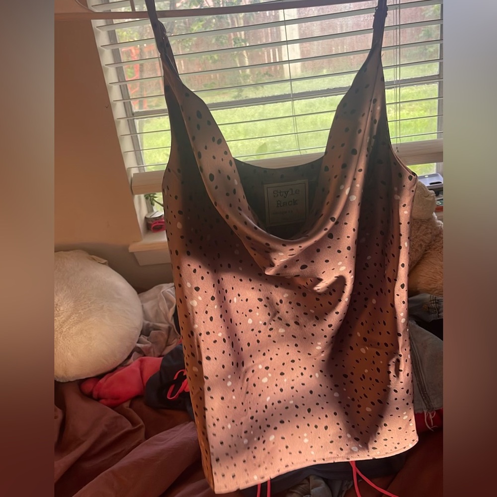 cute scoop neck tank top! US S!